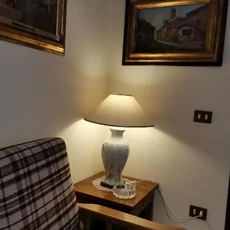 Piccolo Attico Con Ampie Terrazze Apartman *